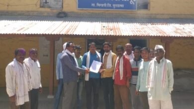 Photo of पेनटाकळी प्रकल्पावरील शेतीपंपाचे तांब्याच्या केबलची चोरी. चोरट्यांना गजाआड करुण शेतकऱ्यांना न्याय द्या.  स्वाभिमानीची मागणी