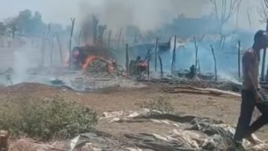 Photo of शेलगाव देशमुख येथे गॅस सिलेडरचा स्पोट,लाखो रुपायाचे नुकसान