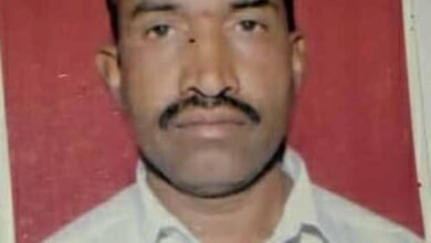 Photo of समलैंगिक संबंधांतून ४७ वर्षीय कक्षसेवकाचा खुन… १९ वर्षीय तरुणाने आधी ठेवले संबंध, मित्रांनी चित्रीकरण करून मागितली खंडणी; पैसे न दिल्याने धाडले यमसदनी