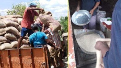 Photo of द्वारपोच योजनेचे तीन तेरा; ठेकेदाराचे हलगर्जीपणामुळे शहरवासी धान्यापासून वंचित. दुकानदारांनी केली जिल्हाधिकाऱ्यांकडे तक्रार