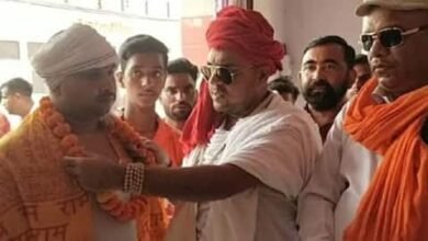 Photo of घरवापसी… ‘ गुलनाज ‘ बनला विराट; उत्तर प्रदेशात मुस्लीम तरुणाने स्वेच्छेने स्वीकारला हिंदू धर्म