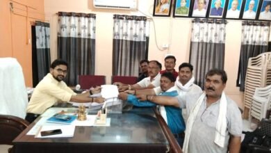 Photo of जून उजाडला तरी शेगावात स्वस्त धान्य दुकानदारांना मिळाले नाही मे महिन्याचे धान्य, वाटप खोळंबले