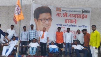 Photo of मनसेच्या वतीने आयोजित रक्तदान शिबीरामध्ये ९५ रक्तदात्यांनी केले रक्तदान