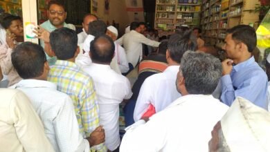 Photo of स्वाभिमानीच्या दणक्याने चिखली तालुक्यातील शेतकर्‍यांना मिळाले खत. बफर स्टॉक डीएपी खत वाटपास मिळाली परवानगी