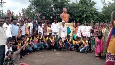 Photo of रशियात अण्णाभाऊ साठे पुतळा अनावरणाचा देऊळगाव घुबेमध्ये झाला जल्लोष