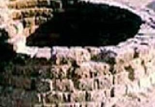 Photo of खचलेल्या विहीर दुरुस्तीच्या ७५० शेतकऱ्यांच्या फायली धूळ खात पडून. जिल्हाधिकाऱ्यांचा पत्रव्यवहार घेतला नाही गांभीर्याने. चिखली तहसीलचा अक्षम्य दुर्लक्षपणा