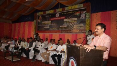 Photo of विज्ञान व तंत्रज्ञानाच्या साह्यानेच मानवी जीवन सुकर आणि समृद्ध होऊ शकते – विद्याधर महाले