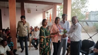 Photo of राज्यस्तरीय कबड्डी स्पर्धेत सहभागी विद्यार्थिनींचा क्रीडा भारती शाखा मेहकर च्या वतीने सत्कार