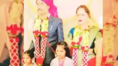 Photo of स्वतःच्या लेकरीसारखी सून… सासू-सासर्‍यांनी लावून दिला विधवा सुनेचा पुनर्विवाह
