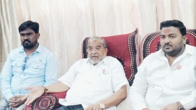 Photo of राजू शेट्टींचा सरकारला इशारा : पुरग्रस्त शेतकऱ्यांना तातडीने सरसकट मदत द्या”