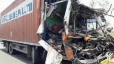 Photo of समृद्धी महामार्गावर कंटेनरचा भीषण अपघात; चालकाचा मृत्यू
