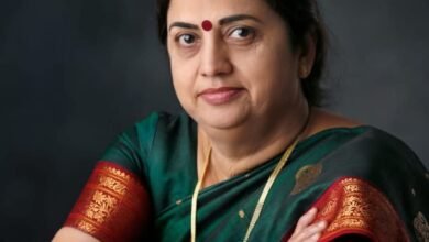 Photo of रेखाताईं खेडेकरांचा अचानक रा. कॉ. शरदचंद्र पवार पक्षाच्या जिल्हाध्यक्ष राजीनामा; पवार गटात खळबळ ! पुढील भूमिका लवकरच जाहीर करणार ?